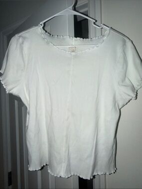 Pilcro White Short Sleeve Tee with Lettuce-Edge Trim